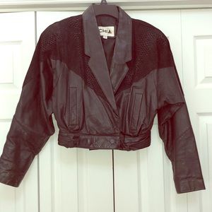 Cropped genuine leather bomber jacket